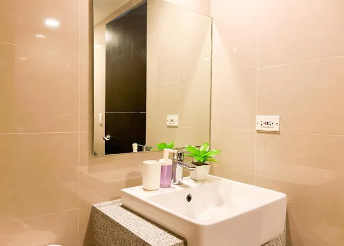 Holiday home Stylish Bgc By Grand Hyatt #upt16k