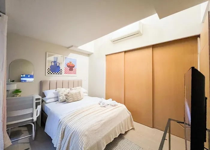 Stylish Bgc By Grand Hyatt #upt16k Holiday home Manila